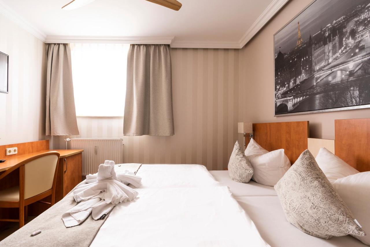 Cityhotel แบร์นบวร์ก ภายนอก รูปภาพ